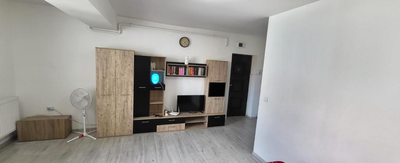 Self Check-In Studio 22 Bulevardul Oltenia Craiova Dış mekan fotoğraf