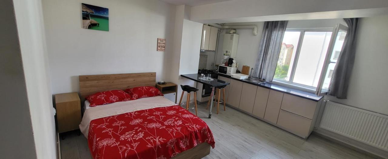 Self Check-In Studio 22 Bulevardul Oltenia Craiova Dış mekan fotoğraf